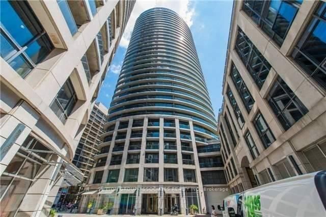 25 Carlton Street, Unit 304