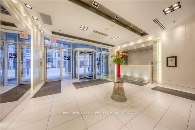 25 Carlton Street, Unit 304 - Photo 15
