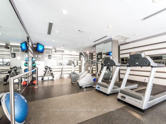 25 Carlton Street, Unit 304 - Photo 18