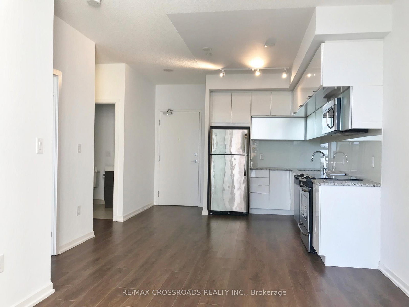 62 Forest Manor Road, Unit 412 - Photo 5