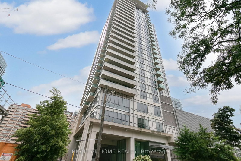 home for lease on 505-25 Broadway Avenue
