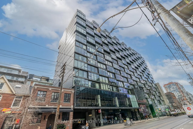 PH1421 - 629 King Street W