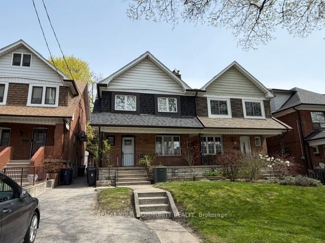 Main Level-19 Mount Royal Avenue, Toronto, ON