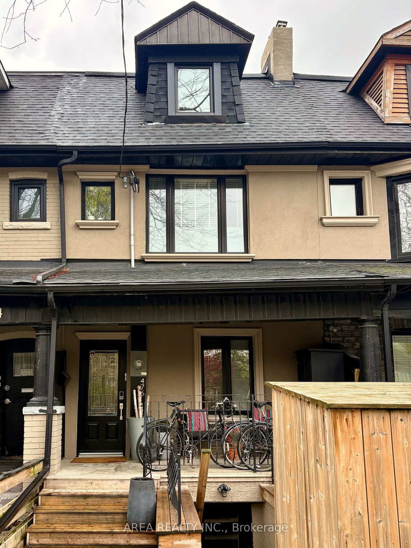 home for lease on 476 Crawford Street