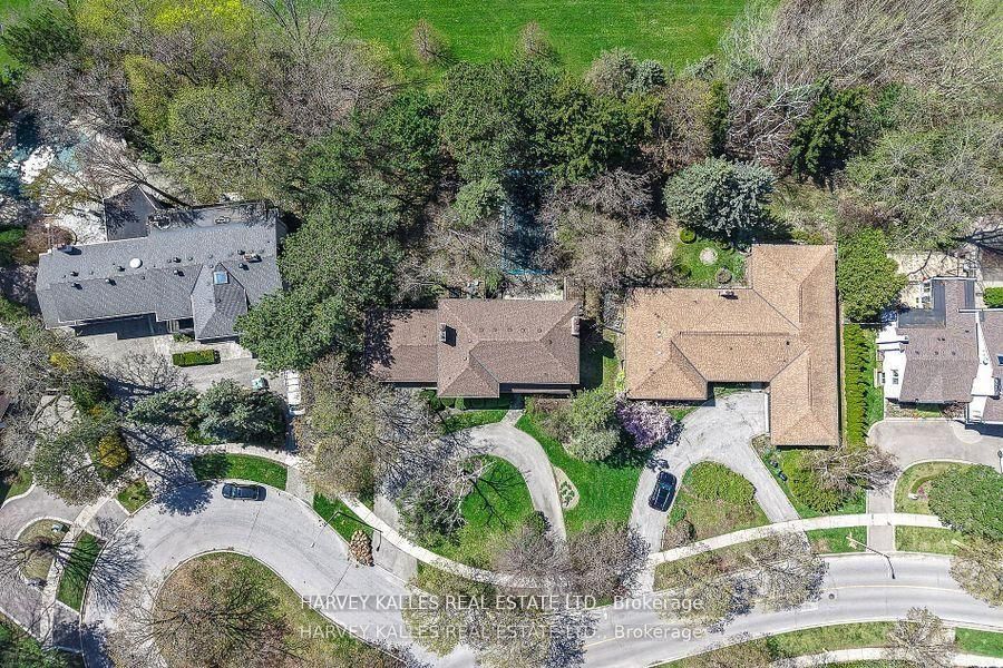 38 Fifeshire Road • Toronto, ON photo 35