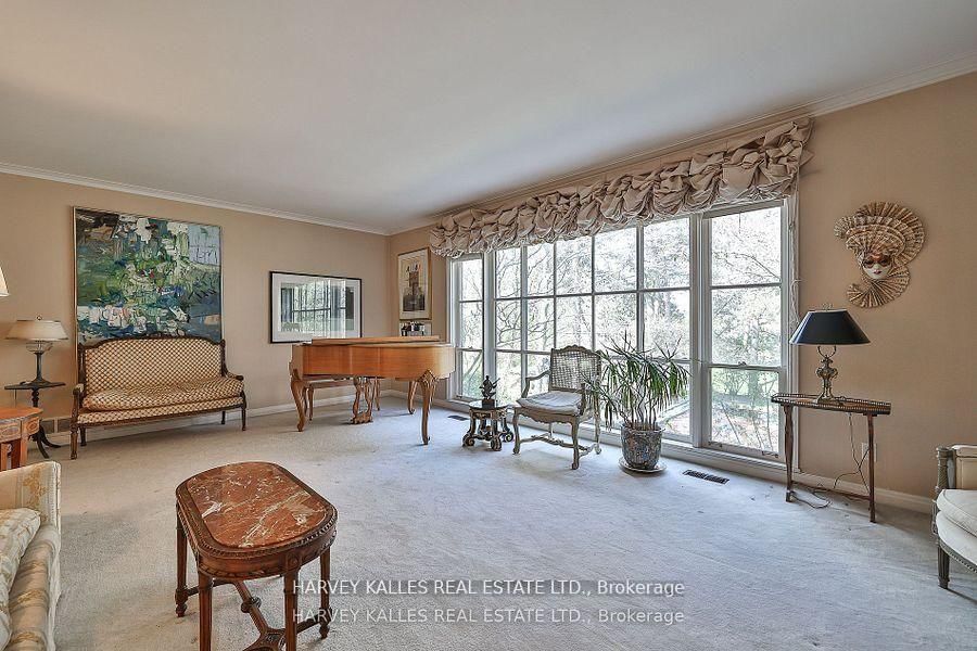 38 Fifeshire Road • Toronto, ON photo 9