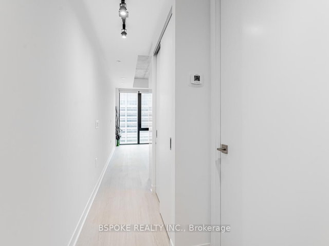 1404 - 195 McCaul Street