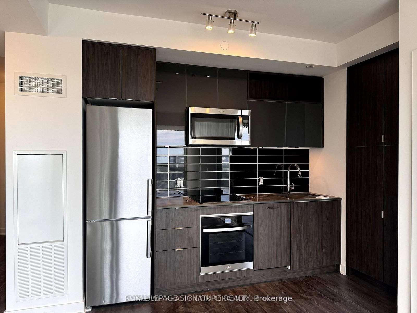70 Princess Street, Unit LPH2904 - Photo 4