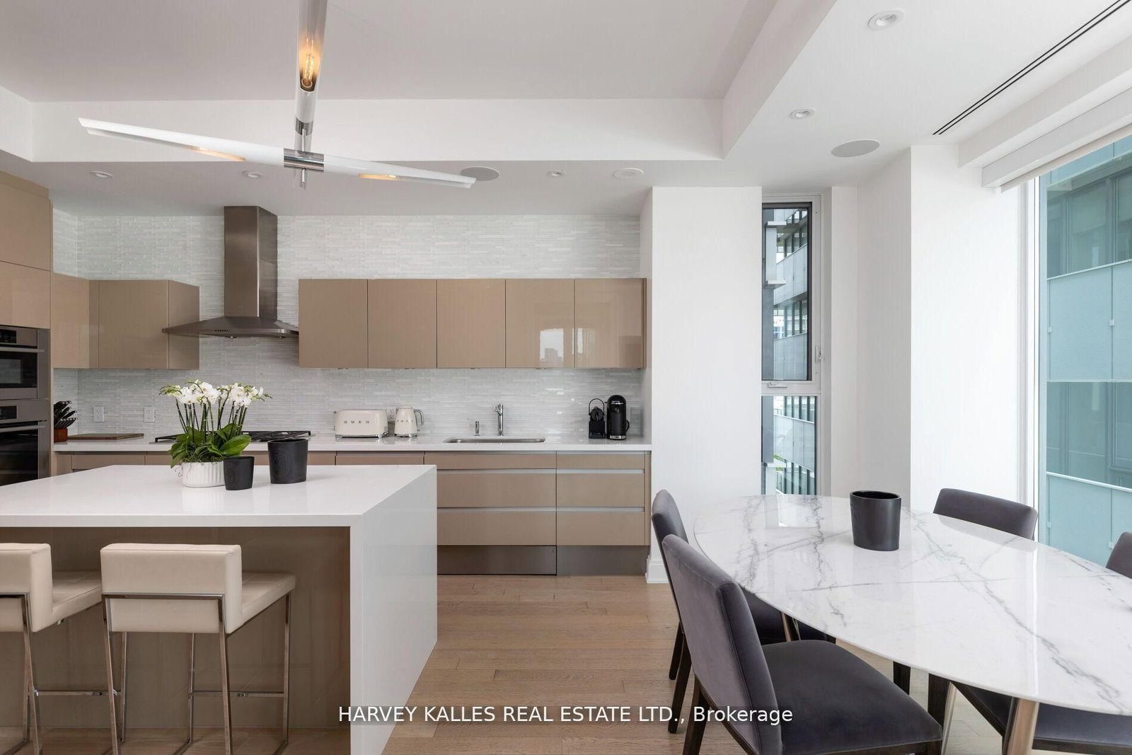 206 Bloor Street W, Unit 1202 - Photo 7