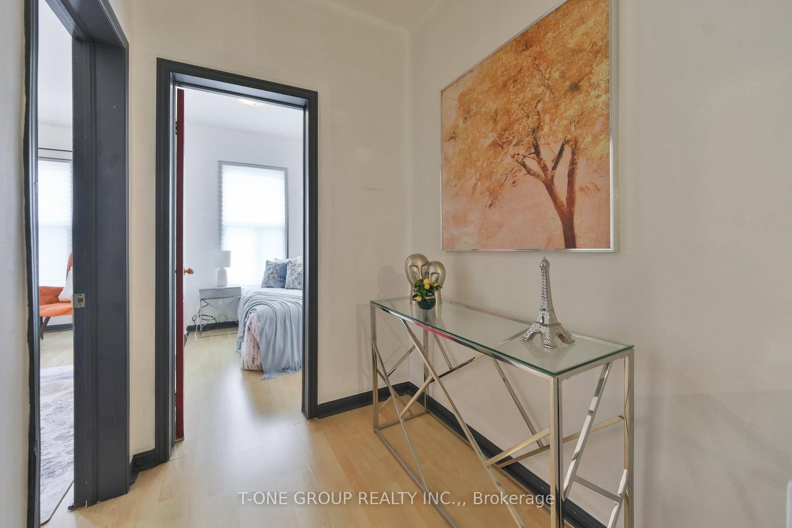 15 Kensington Avenue • Toronto, ON photo 8