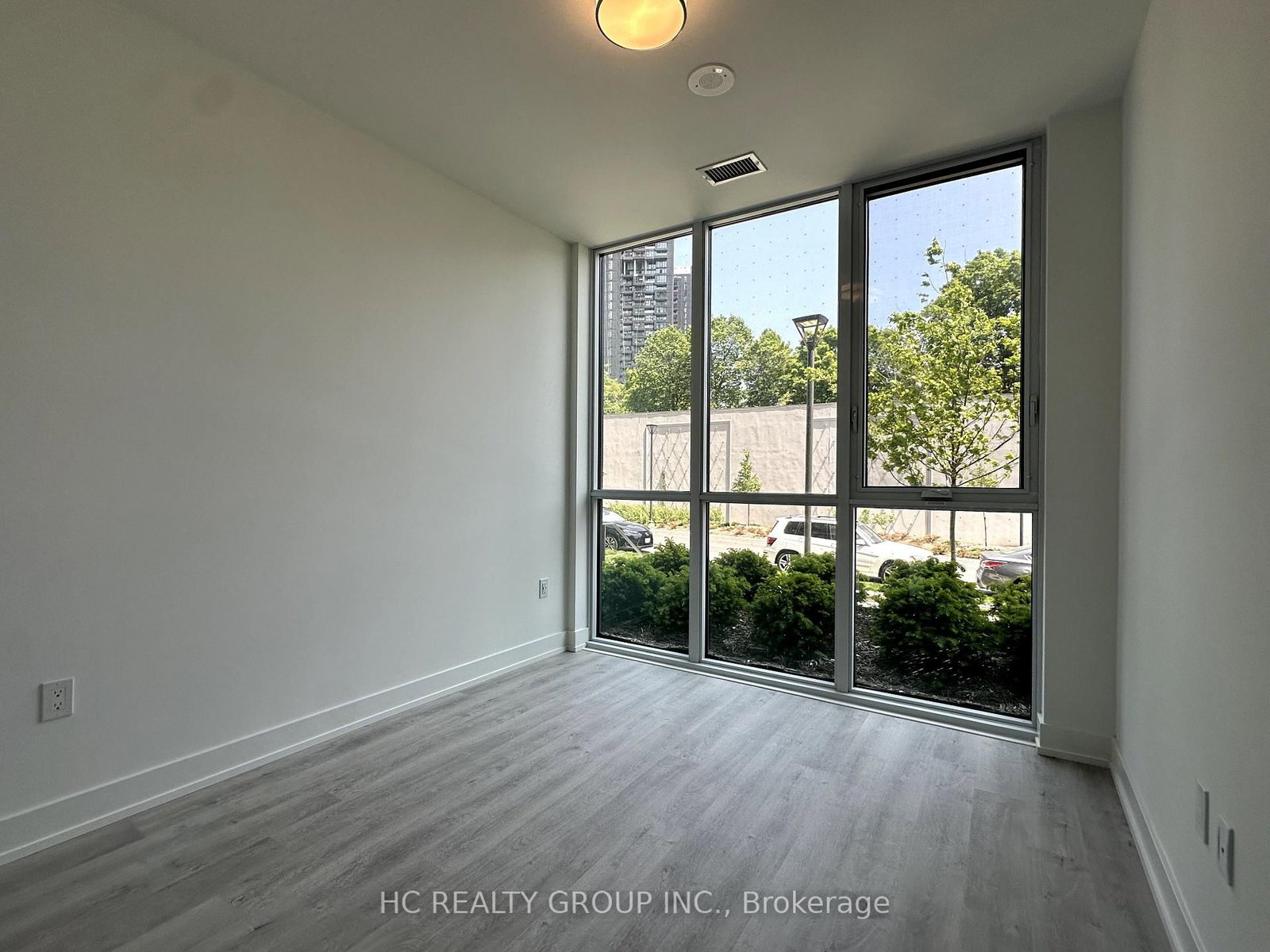 30 Inn On The Park Drive, Unit 215 - Photo 10