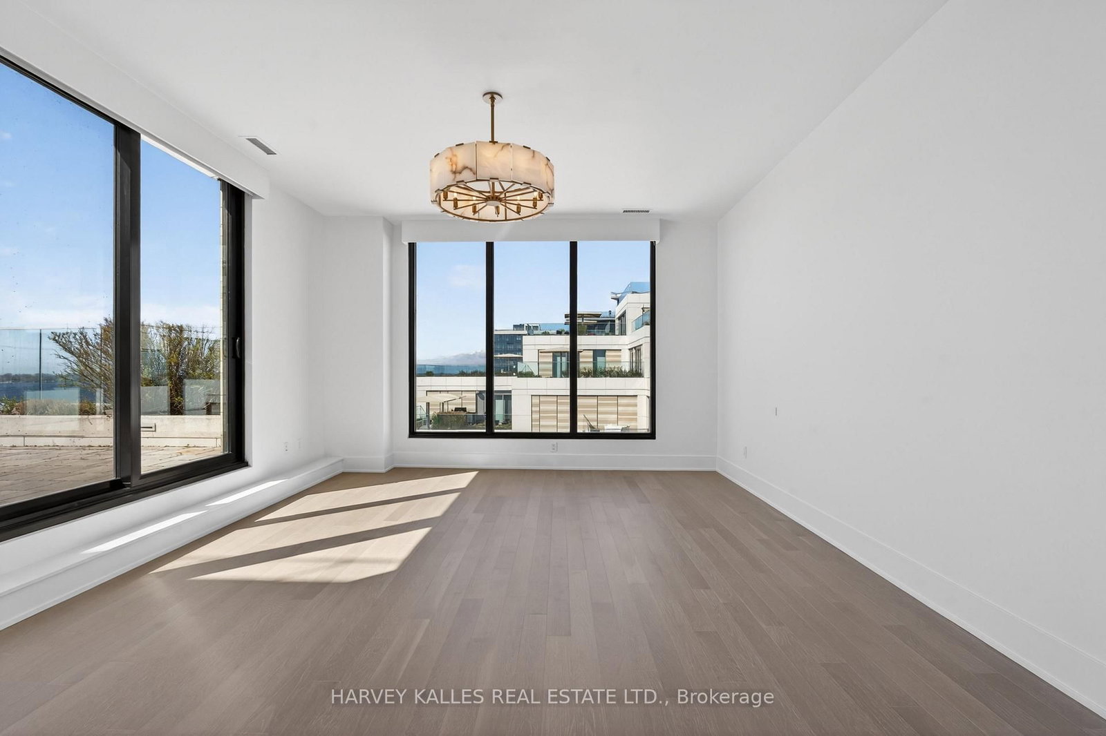 118 Merchants Wharf, Unit 910 - Photo 14