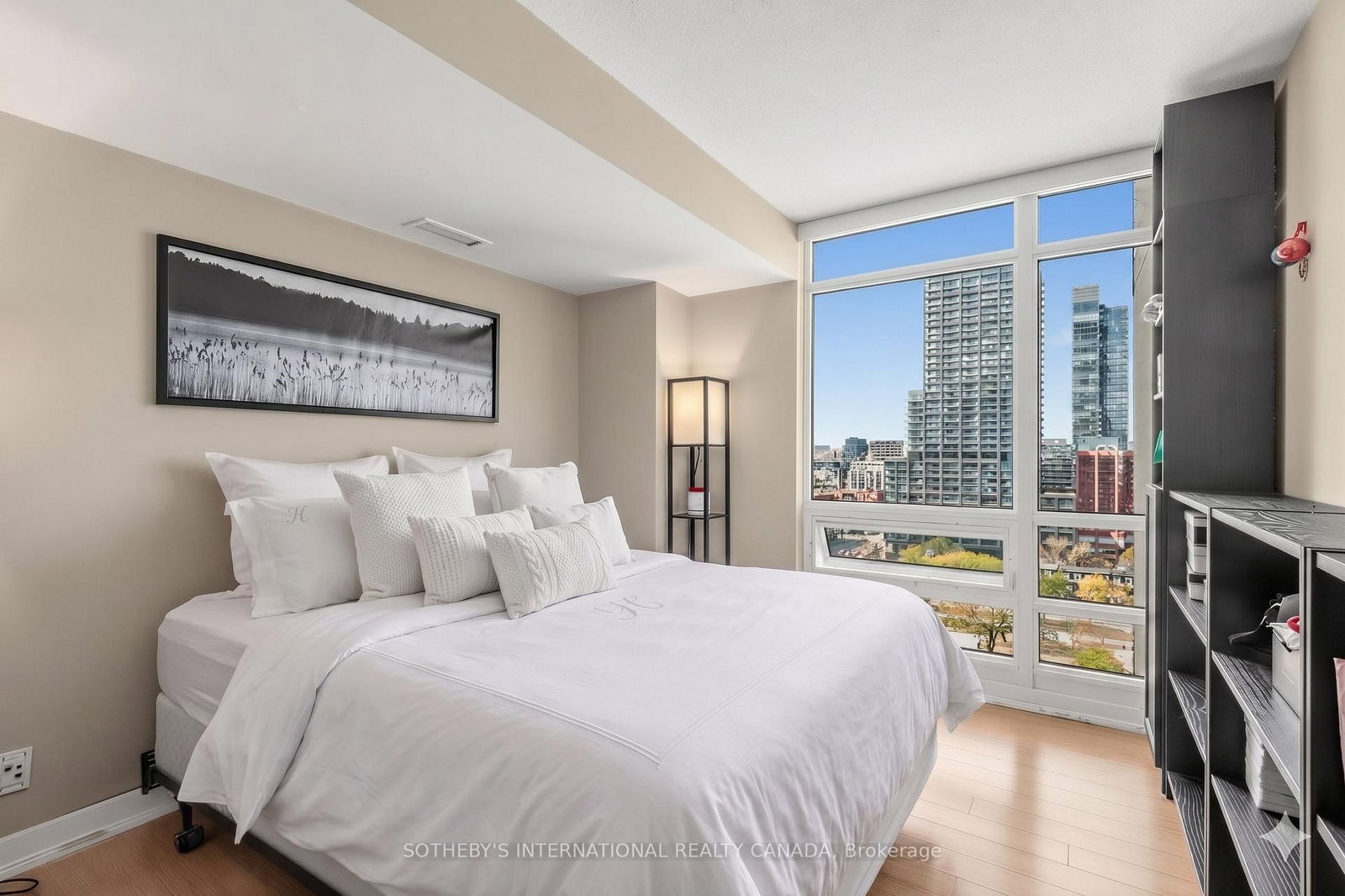 381 Front Street W, Unit 2102 - Photo 14