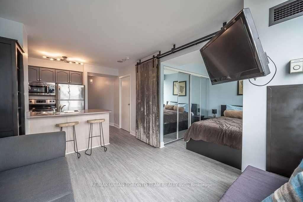 Condo for lease at 1601-650 Queens Quay Boulevard, Toronto, Ontario, M5V 3N2 - Niagara - MLS: C13110566