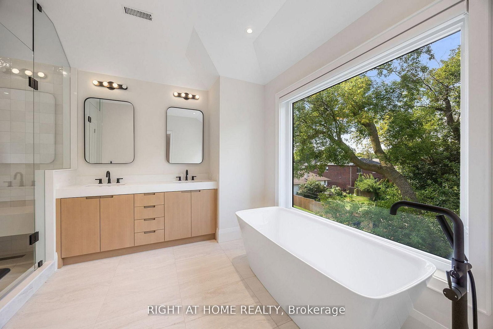 120 Hammell Street • Toronto, ON photo 19