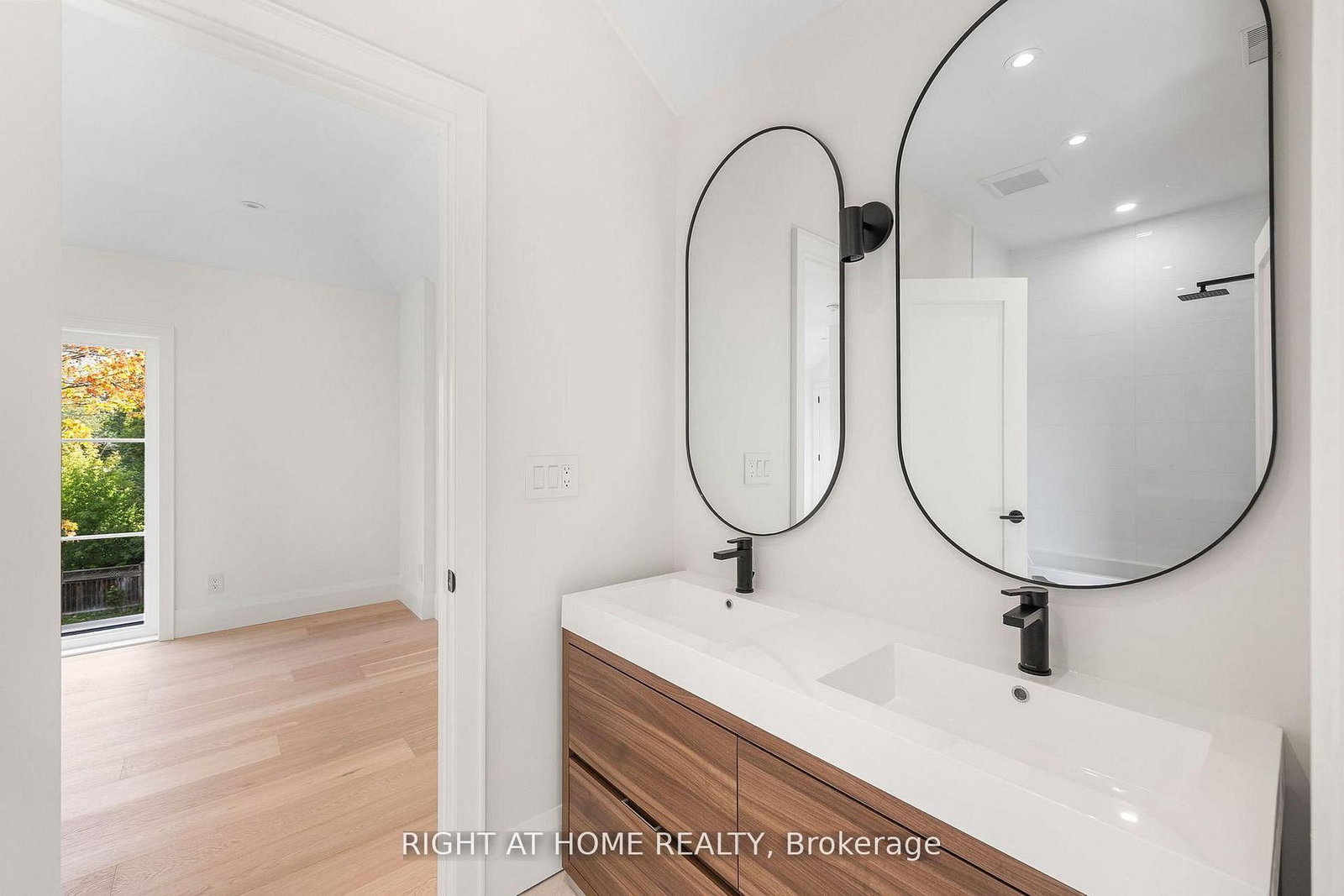 120 Hammell Street • Toronto, ON photo 26