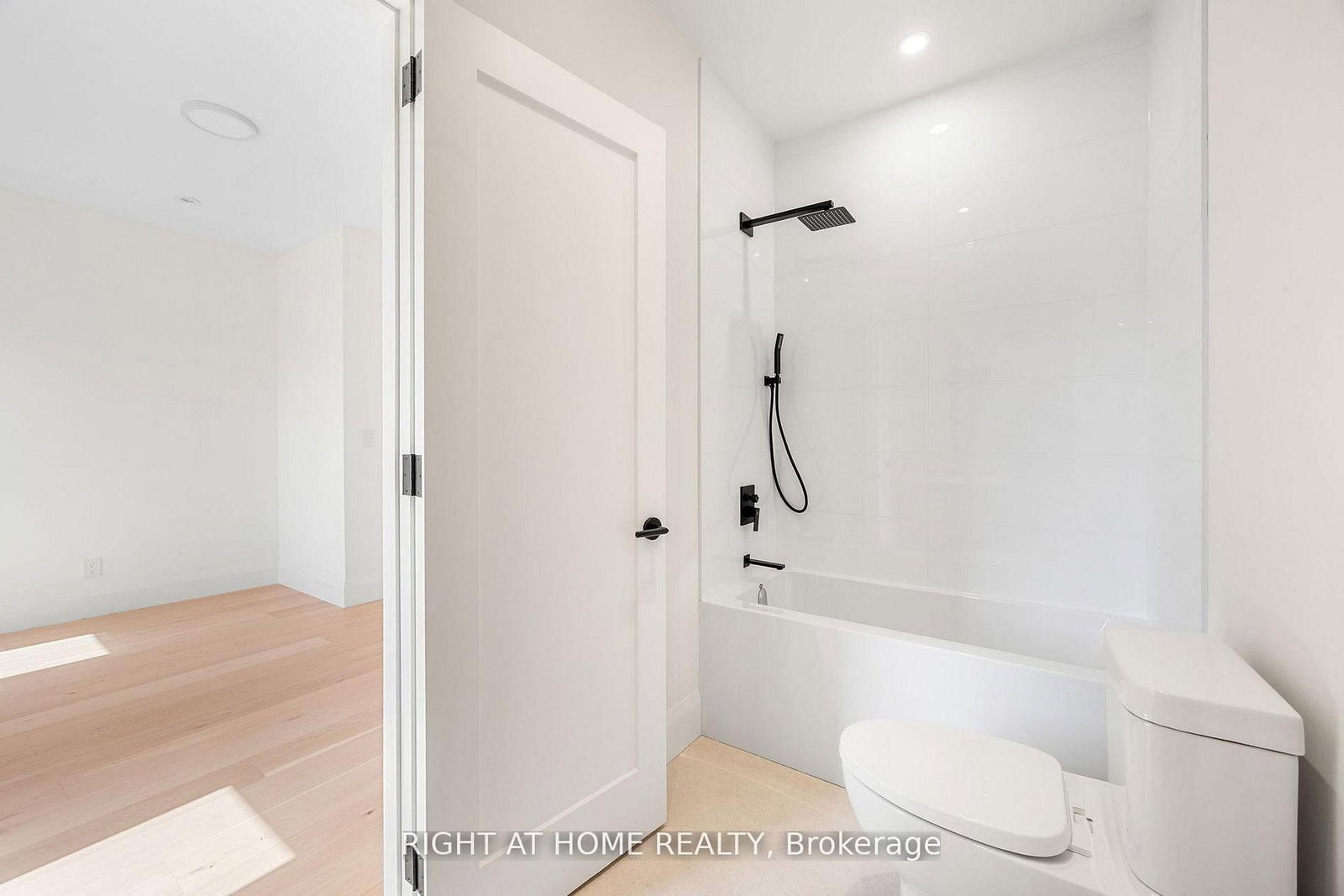 120 Hammell Street • Toronto, ON photo 27