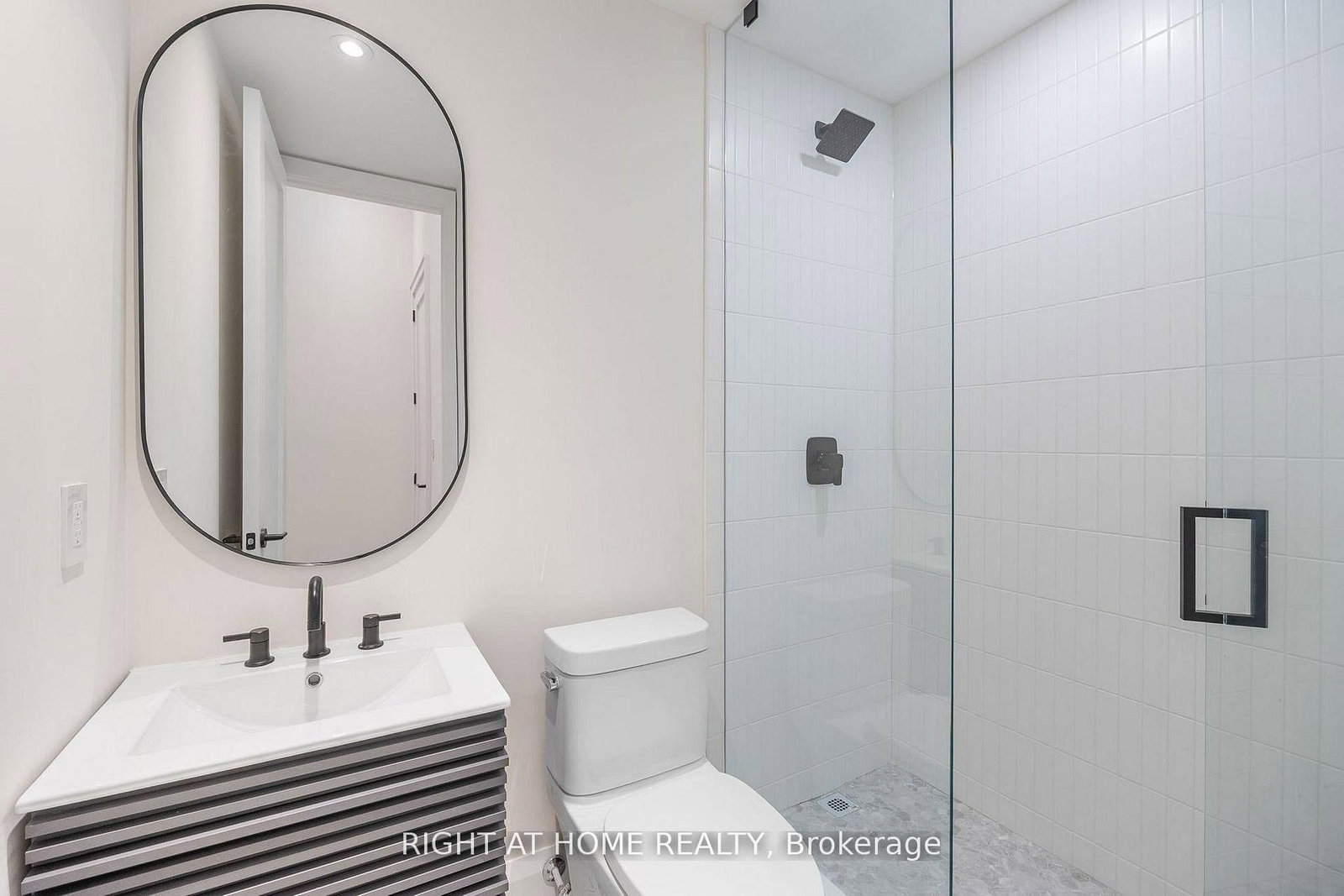 120 Hammell Street • Toronto, ON photo 34