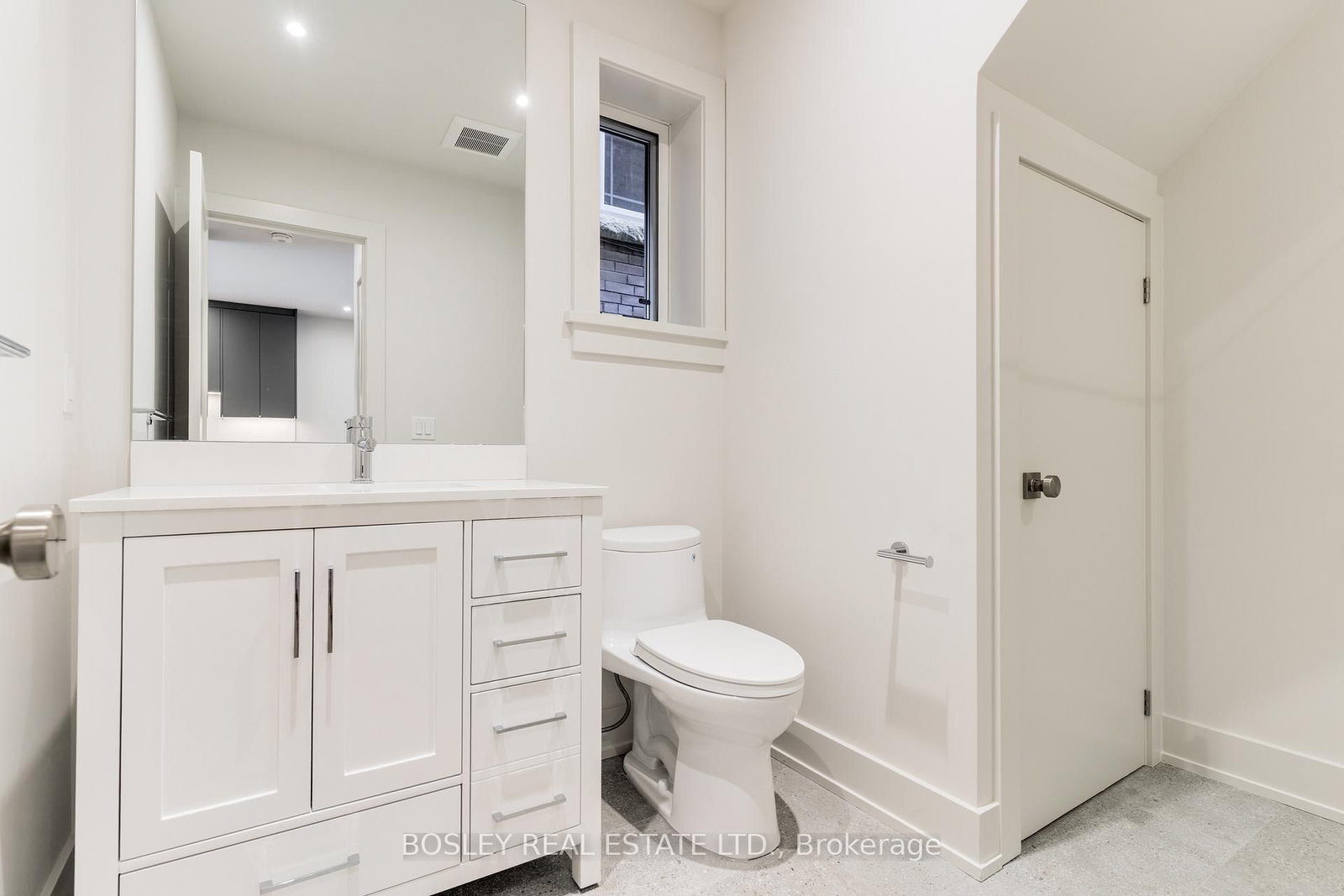 325 Brunswick Avenue, Unit Main Floor - Photo 26