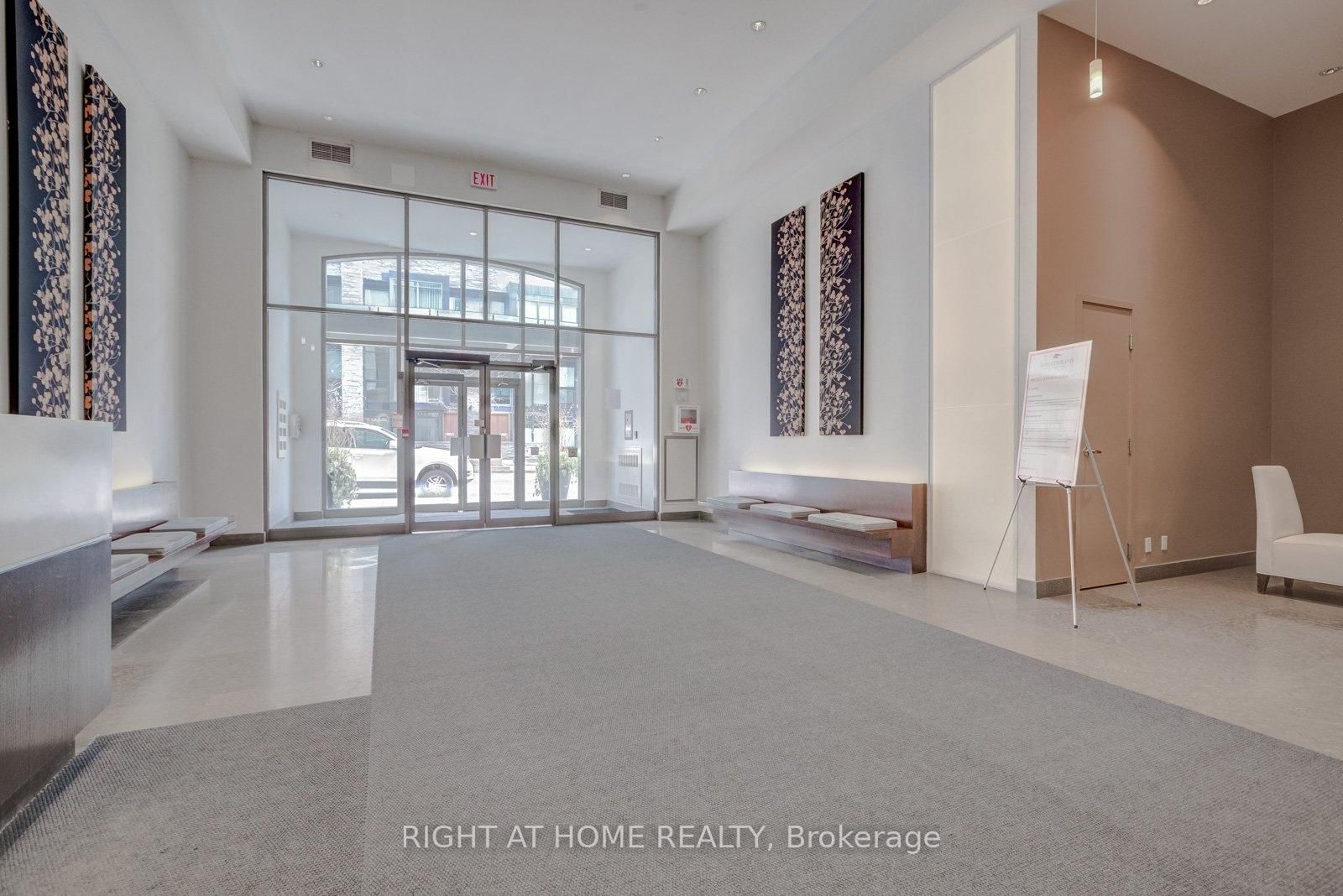18 Beverley Street, Unit 320 - Photo 23