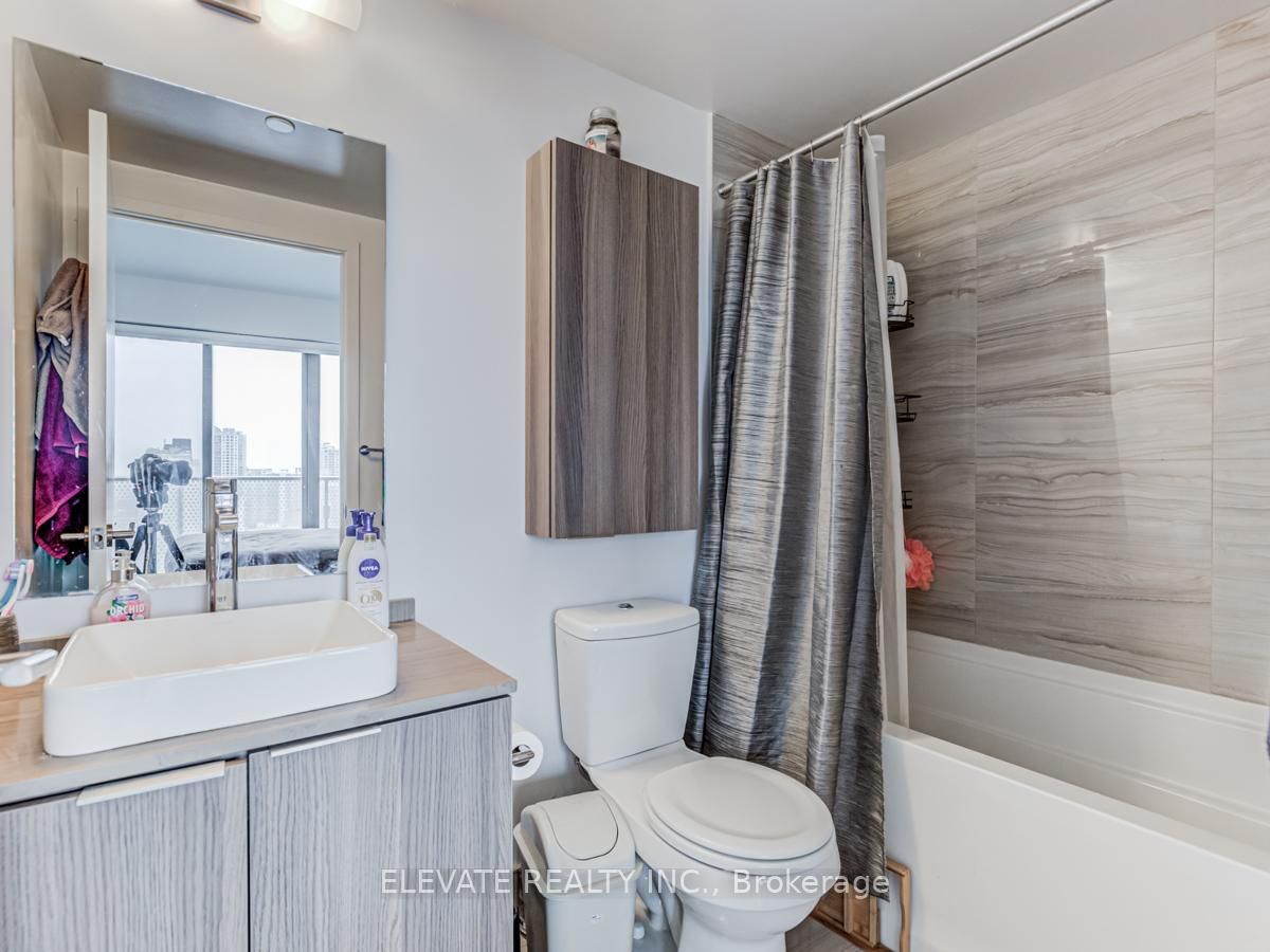 11 Wellesley Street W, Unit 2702 - Photo 18