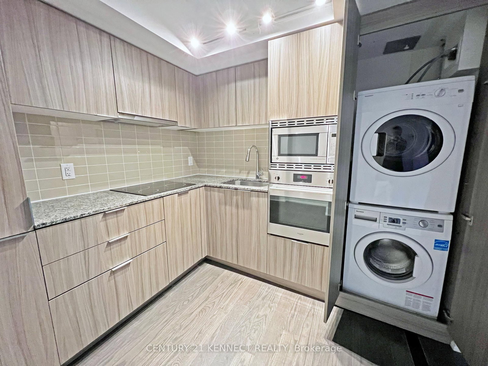 955 Bay Street, Unit 603 - Photo 10