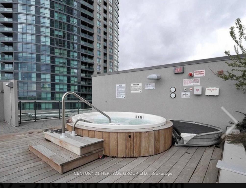209 Fort York Boulevard S, Unit 668 - Photo 9