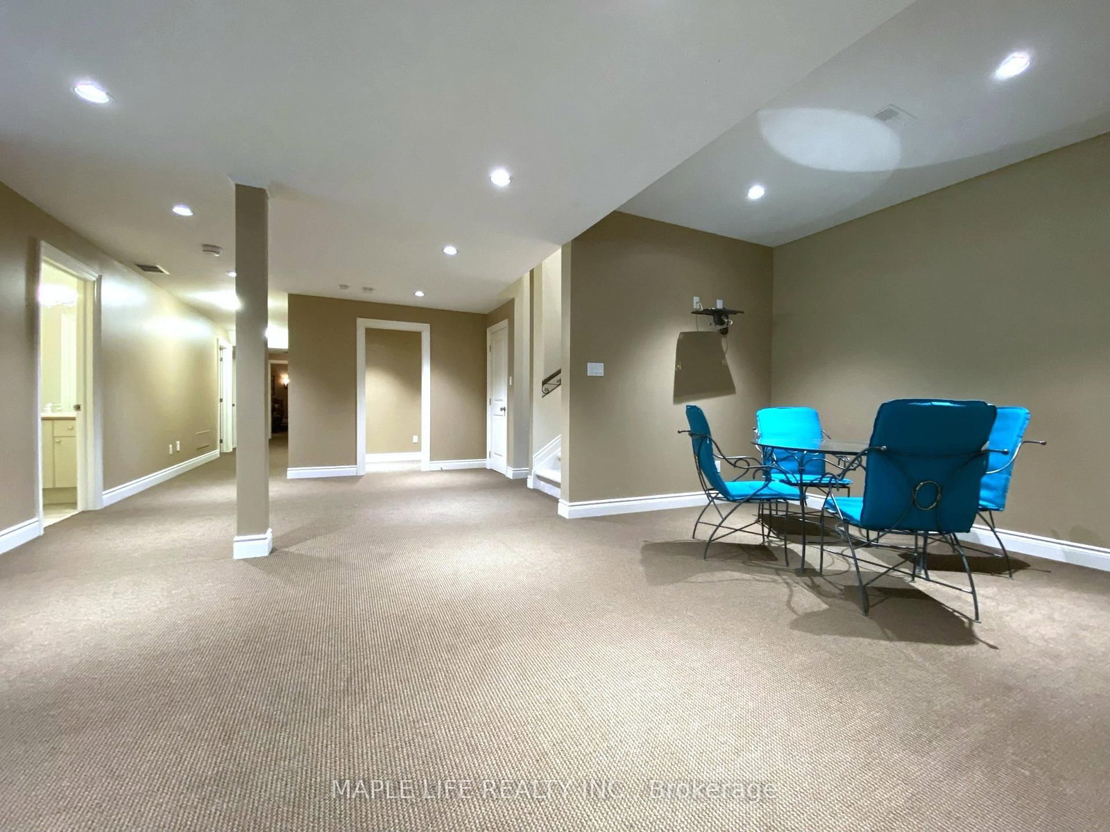 8 Crete Court - Photo 32