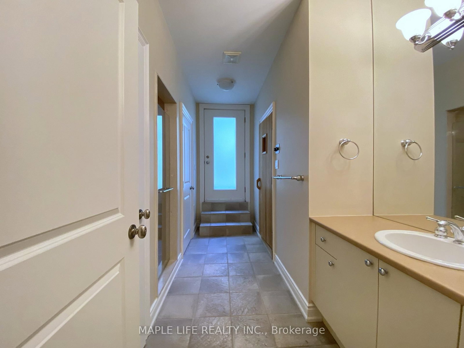 8 Crete Court - Photo 34
