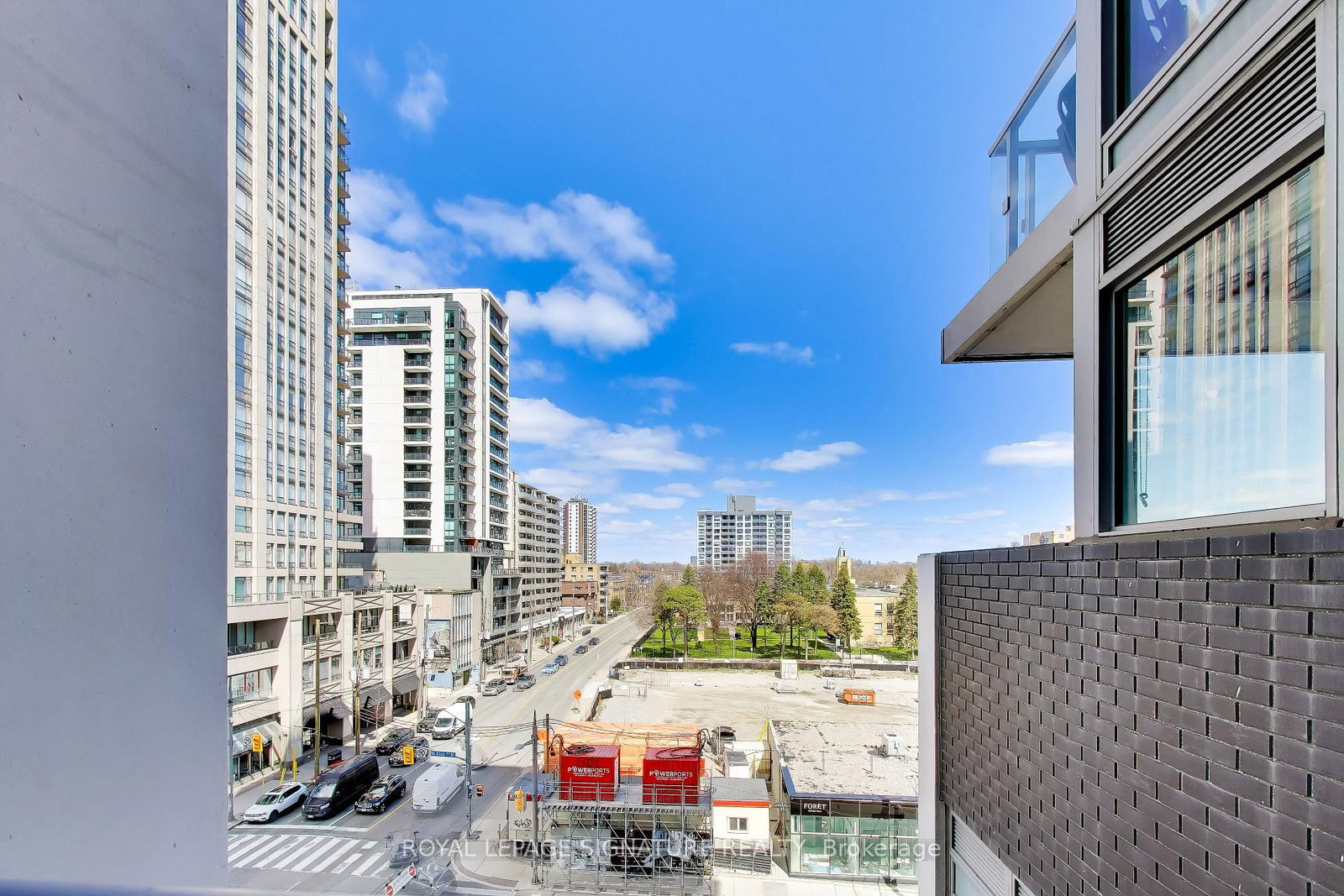 501 St Clair Avenue W, Unit 501 - Photo 18