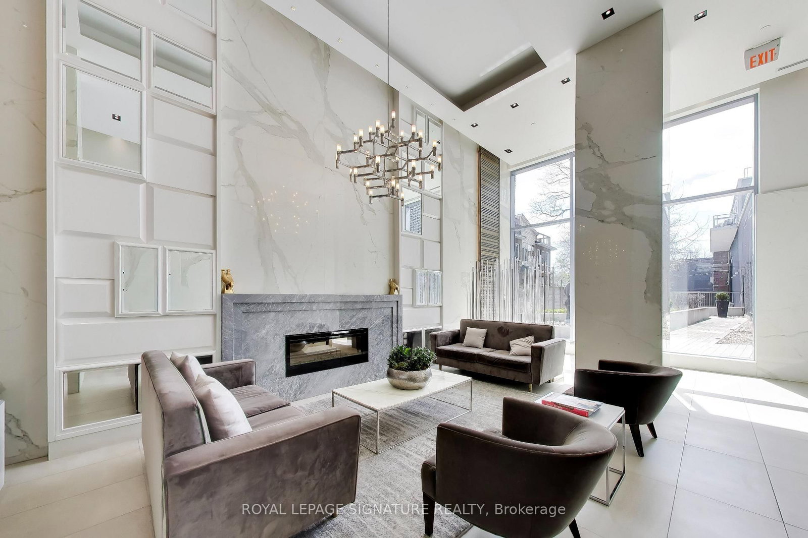 501 St Clair Avenue W, Unit 501 - Photo 3