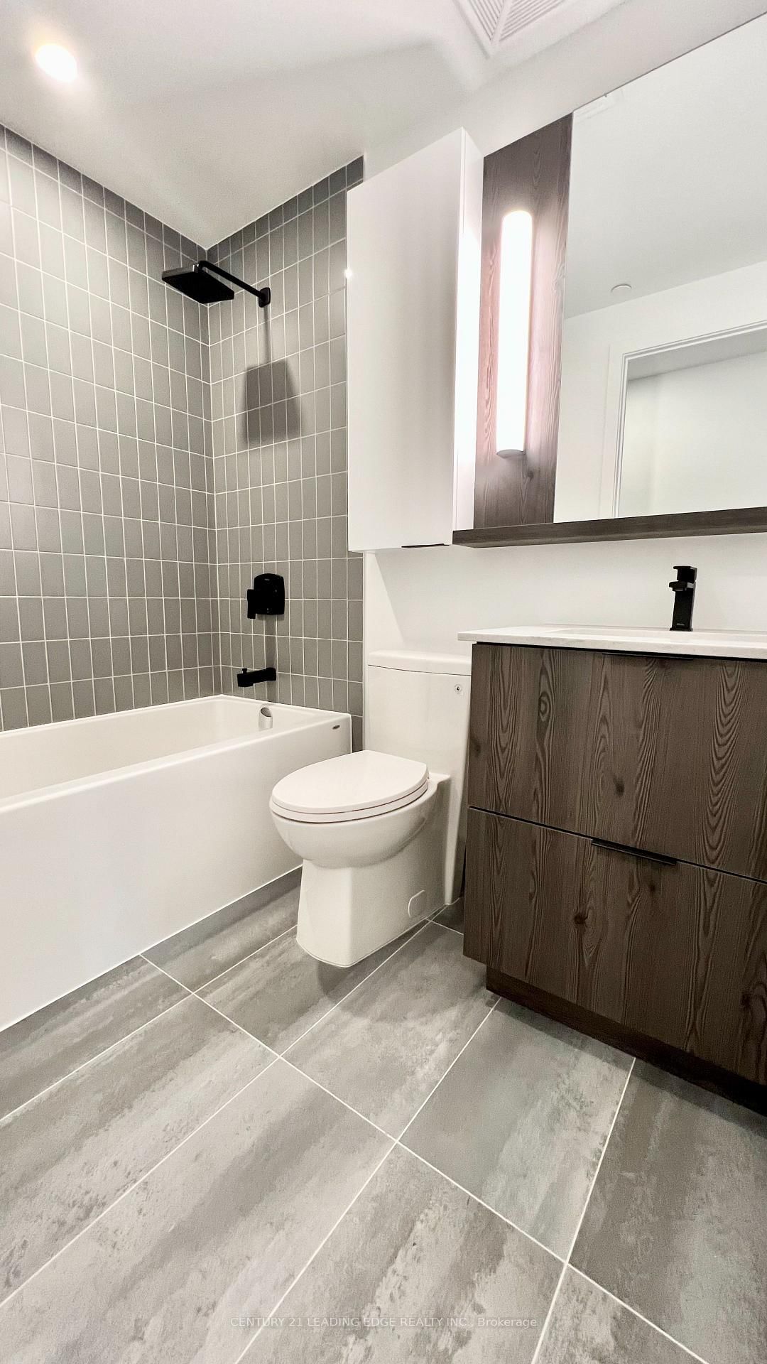 5 Defries Street, Unit 2504 - Photo 5