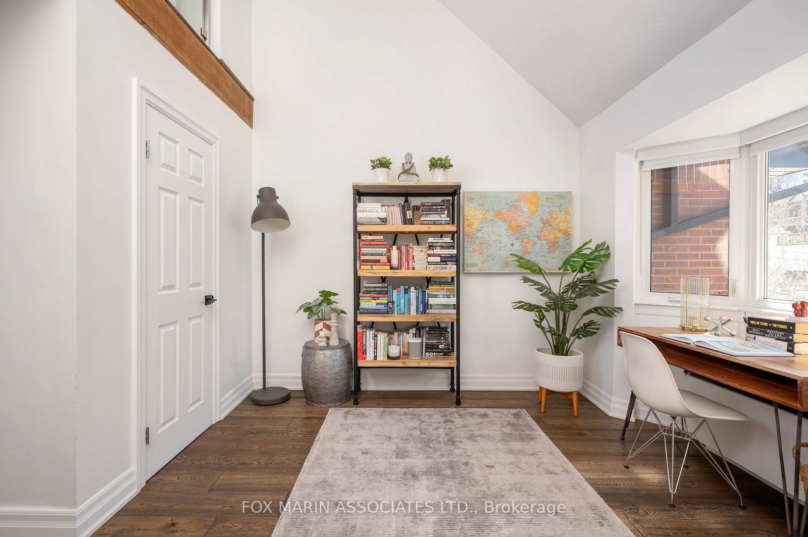 588 Wellington Street W - Photo 33