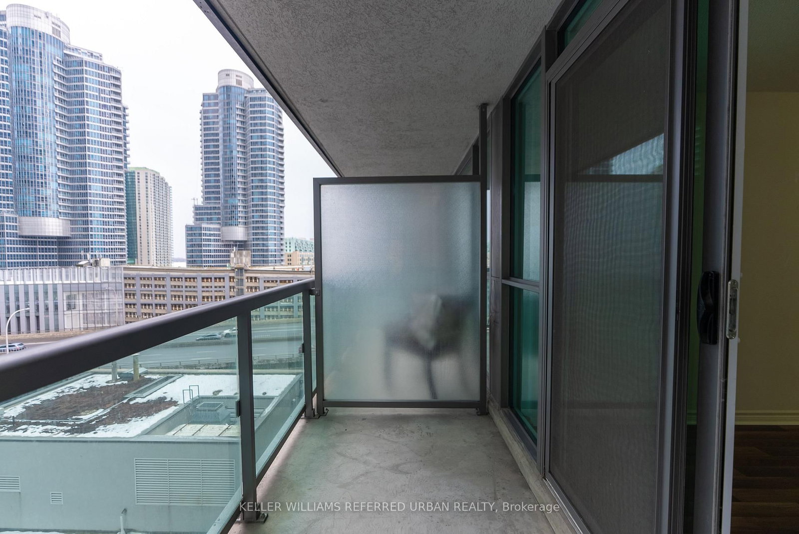 25 Lower Simcoe Street, Unit 1002 - Photo 13