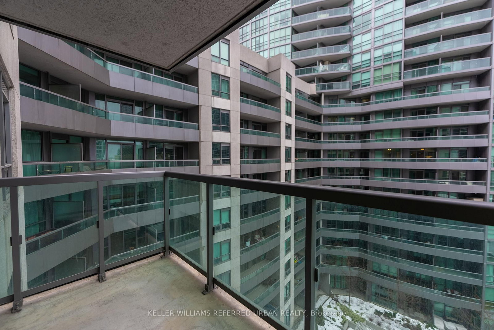25 Lower Simcoe Street, Unit 1002 - Photo 14