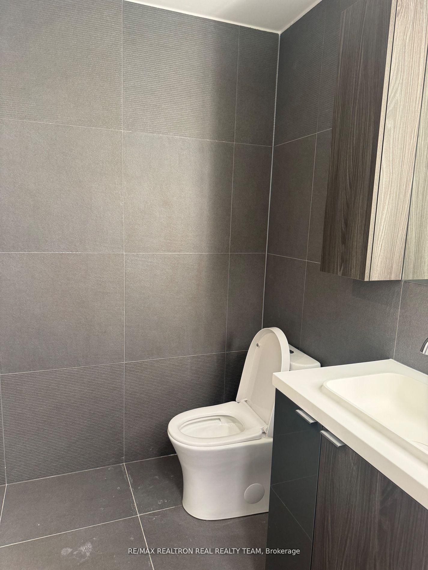 15 Mercer Street, Unit 801 - Photo 10