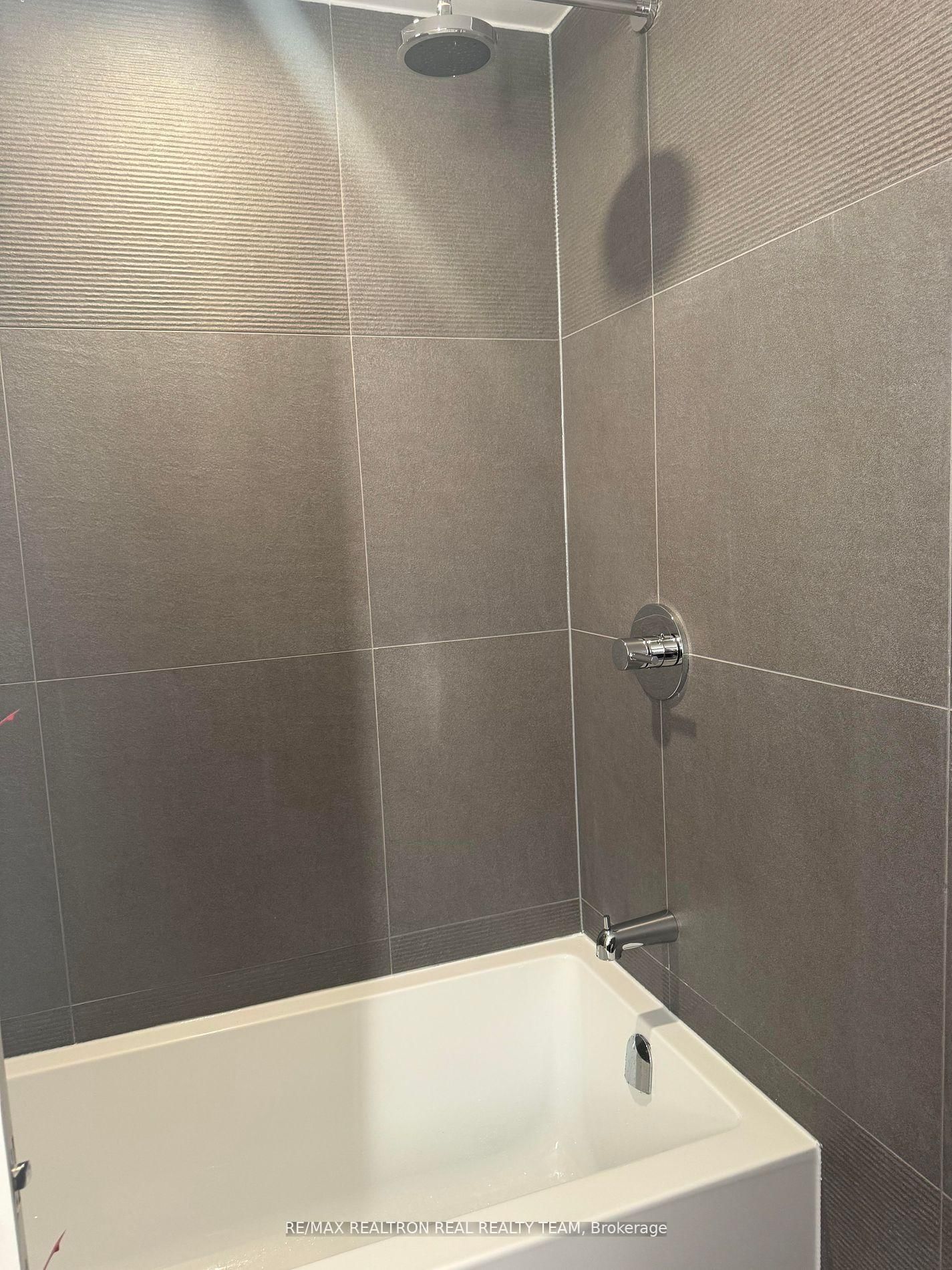 15 Mercer Street, Unit 801 - Photo 8