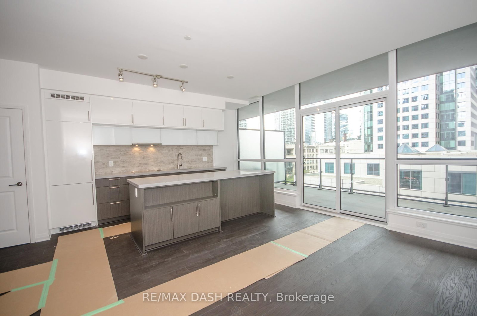 8 Mercer Street, Unit 504 - Photo 12