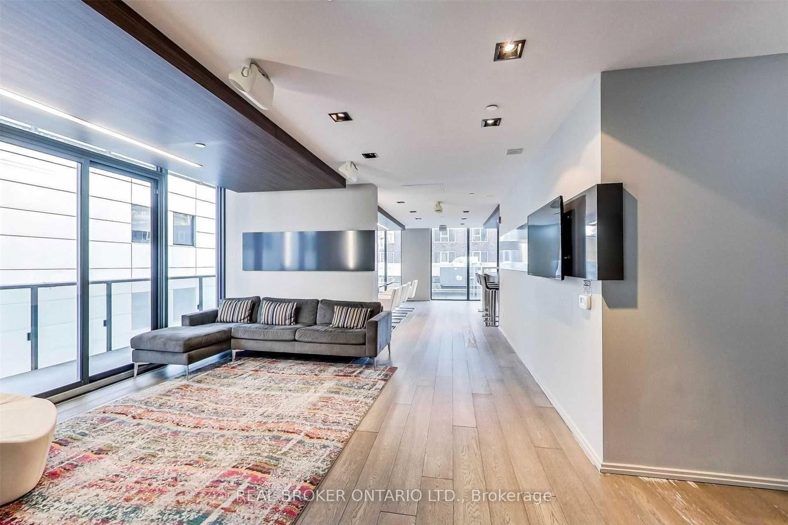 101 Peter Street W, Unit 515 - Photo 14