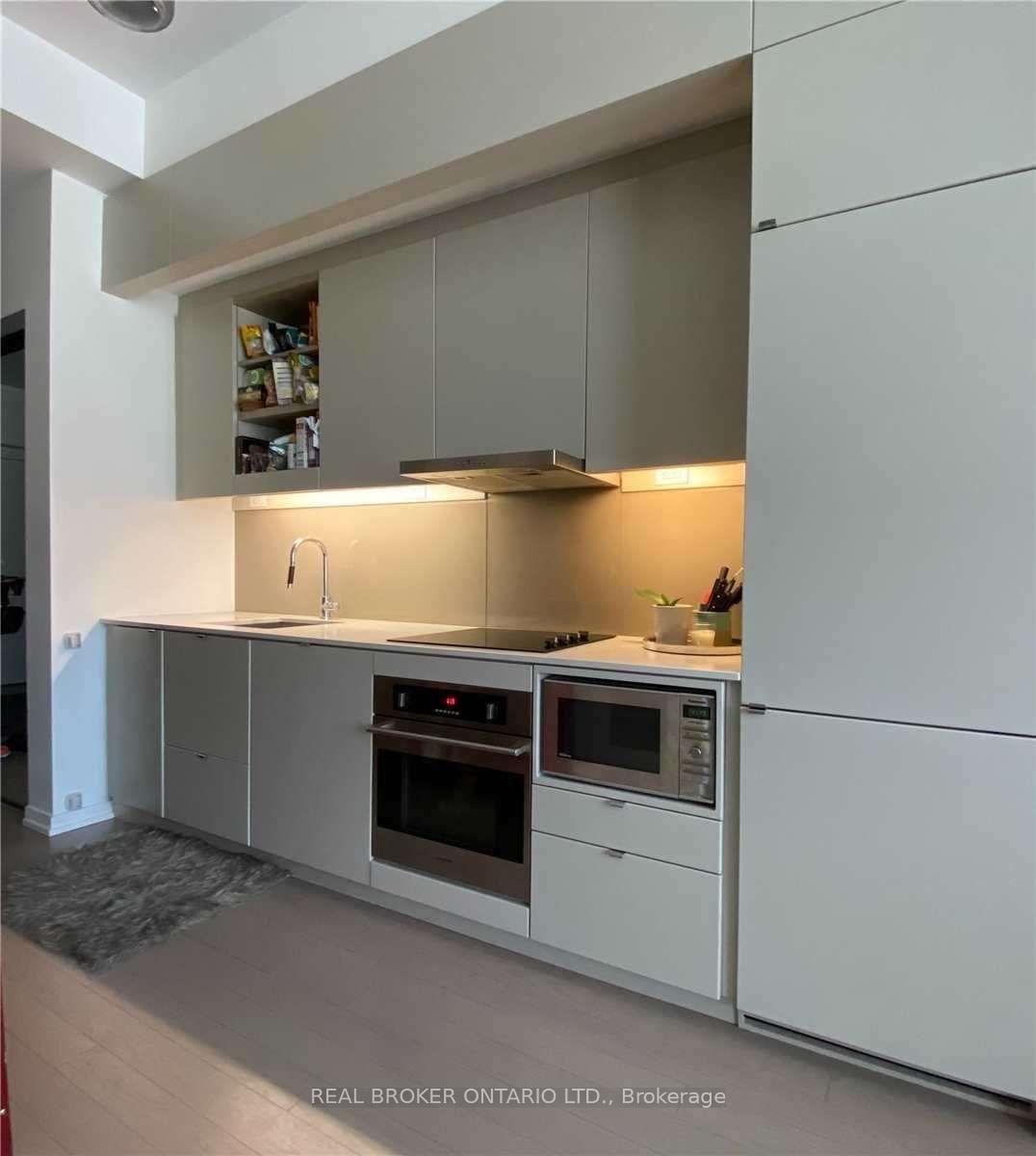 101 Peter Street W, Unit 515 - Photo 5