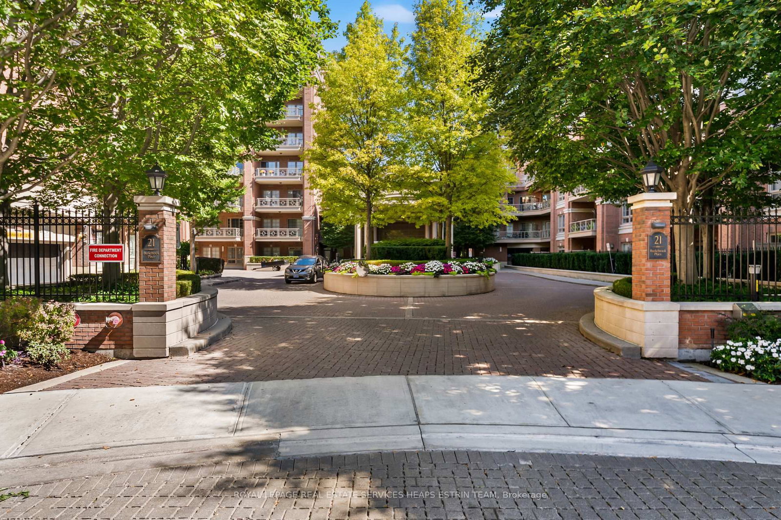 21 Burkebrook Place • #RL1 • Toronto, ON photo 32
