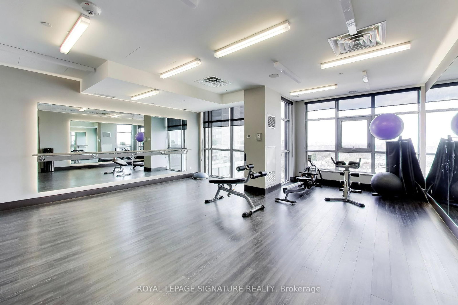 501 St Clair Avenue W, Unit 501 - Photo 21