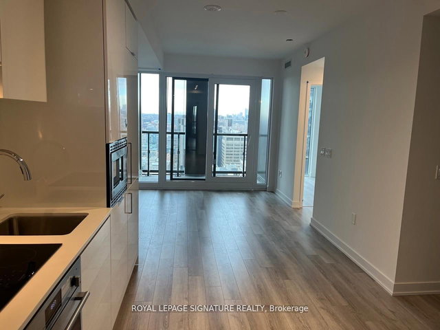 3310 - 238 Simcoe Street