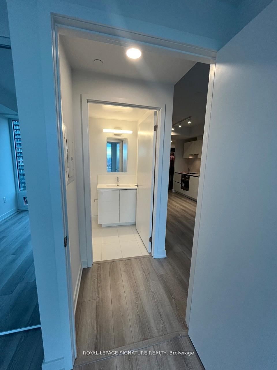 238 Simcoe Street, Unit 3310 - Photo 7
