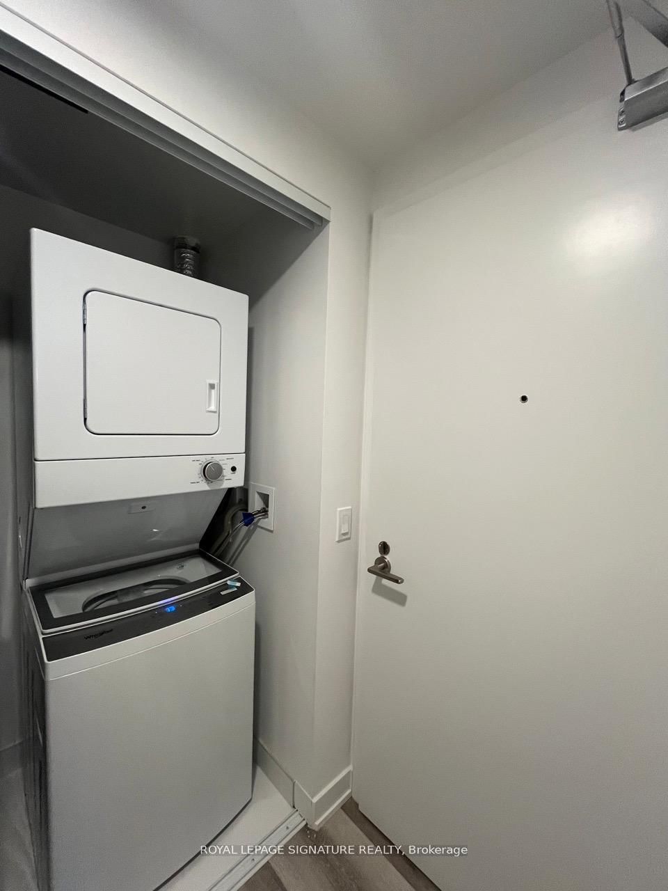 238 Simcoe Street, Unit 3310 - Photo 9