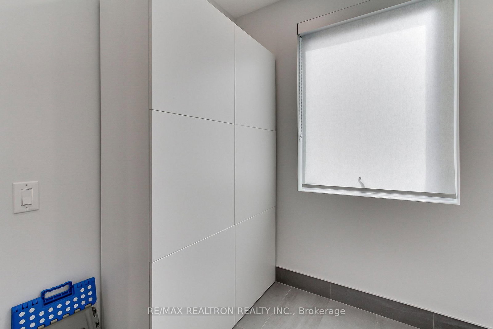 3173 Bathurst Street, Unit Main Floor - Photo 31