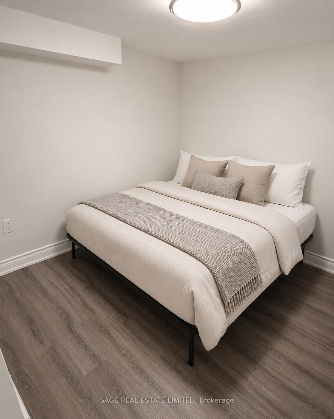 230 Lawrence Avenue W, Unit Lower Level - Photo 7