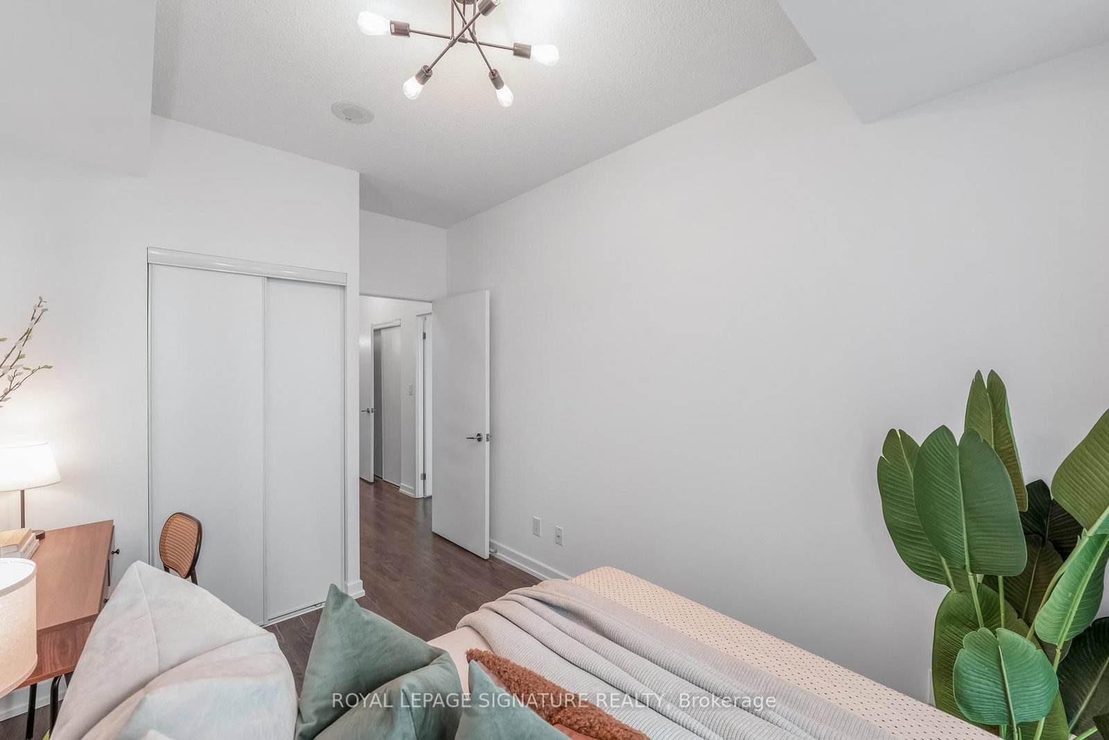 18 Harbour Street, Unit 1801 - Photo 21
