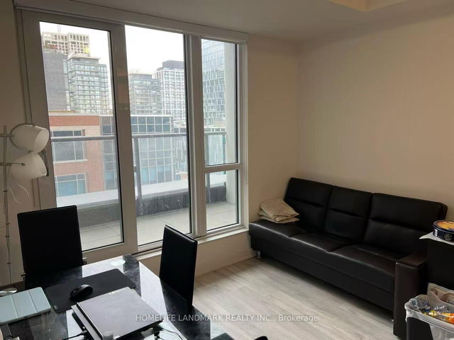 901 - 70 Princess Street