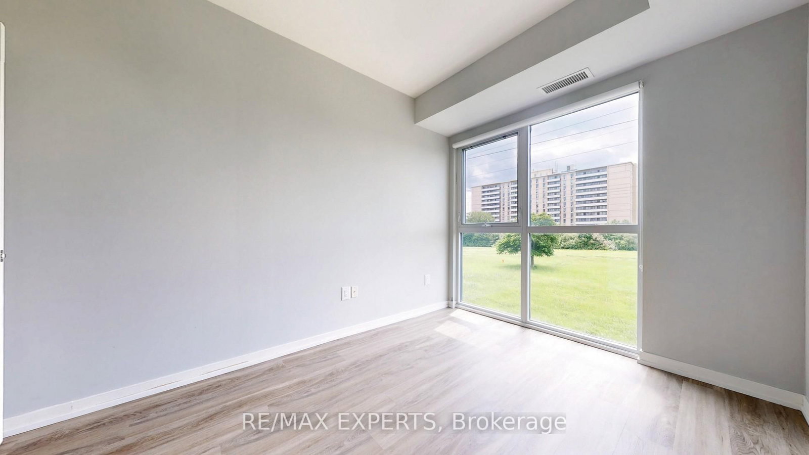 3237 Bayview Avenue, Unit 102 - Photo 26